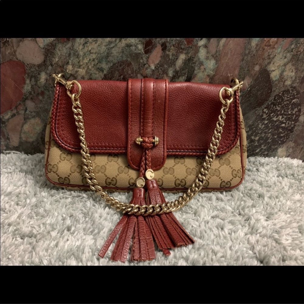 Pre owned in perfect condition